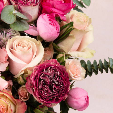 valentines-floral-arrangement.jpg