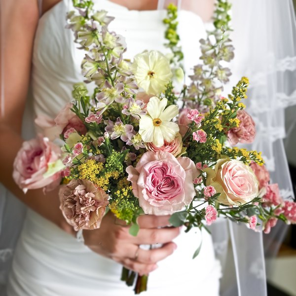 bride-bouquet.jpeg