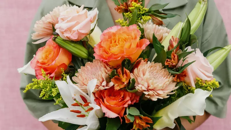 diy-wedding-flowers-online.webp