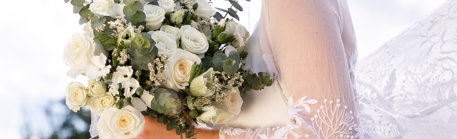 white-wedding-flowers-onlline.jpg